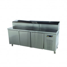MUR-73 COUNTER TYPE - 3 DOORS REFRIGERATED MAKE-UP UNIT-12 GN 1/4 CONTAINERS