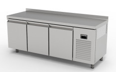 TPP-83-WOT TEZGAH TİP 3 KAPILI PASTAHANE BUZDOLABI-ÜST TABLASIZ